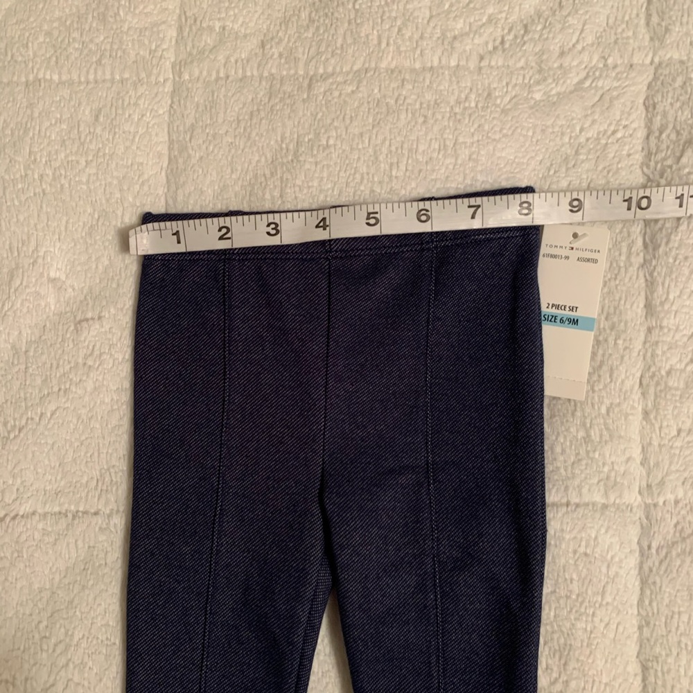 Girls Tommy Hilfiger 2 Piece Outfit - Picture 16 of 16
